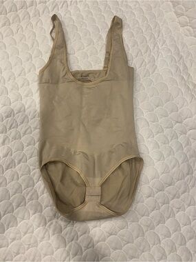 Assets by Spanx Nude Body Sculpting Bodysuit XL